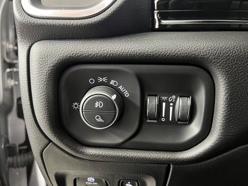 Used 2025 RAM 1500 Laramie w/ Night Edition image 20