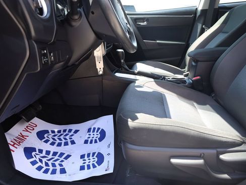 Used 2017 Toyota Corolla LE FWD image 11