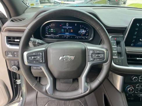 Used 2023 Chevrolet Tahoe Z71 w/ Z71 Off-Road Package AWD/4WD image 20