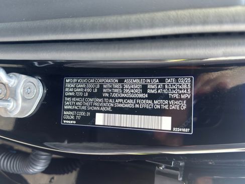 Used 2025 Volvo EX90 Plus AWD/4WD image 46