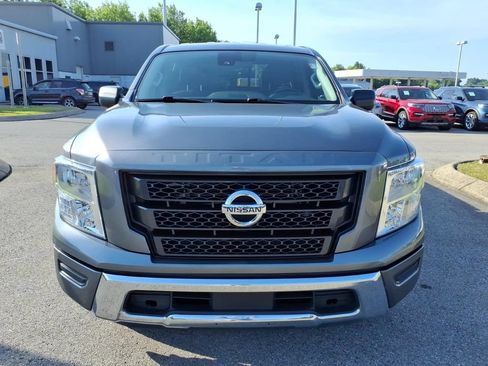 Certified 2022 Nissan Titan SV RWD image 19