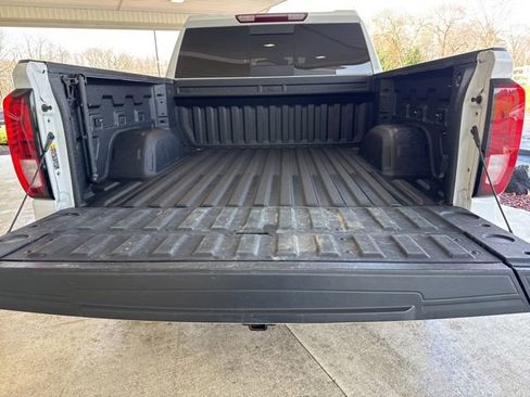 Used 2023 GMC Sierra 1500 Elevation w/ Preferred Package image 34