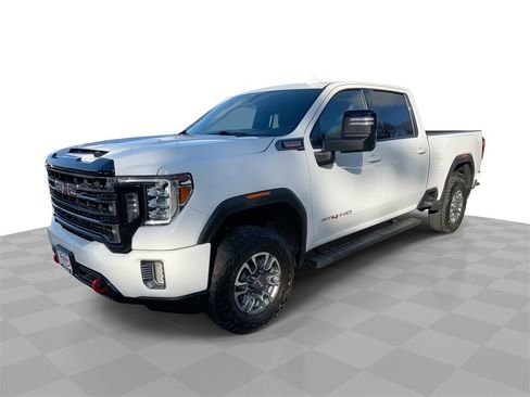 Used 2022 GMC Sierra 2500 AT4 image 2