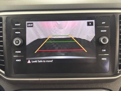 Used 2021 Volkswagen Atlas SE image 20