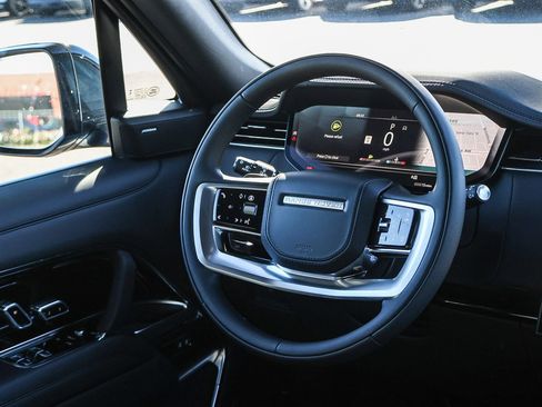 New 2026 Land Rover Range Rover SE image 26