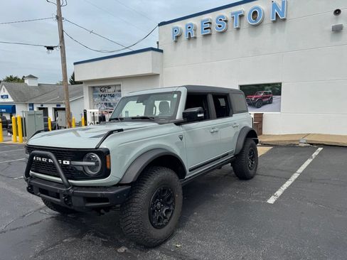 Used 2021 Ford Bronco First Edition AWD/4WD image 1