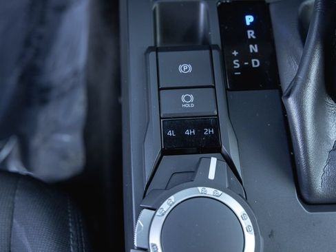 Certified 2024 Toyota Tacoma SR AWD/4WD image 19