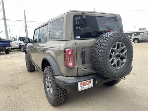 New 2025 Ford Bronco Badlands image 6