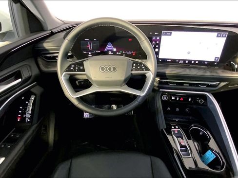 Used 2025 Audi Q5 Premium AWD/4WD image 6