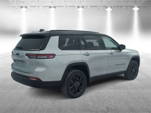 New 2025 Jeep Grand Cherokee L Limited image 8