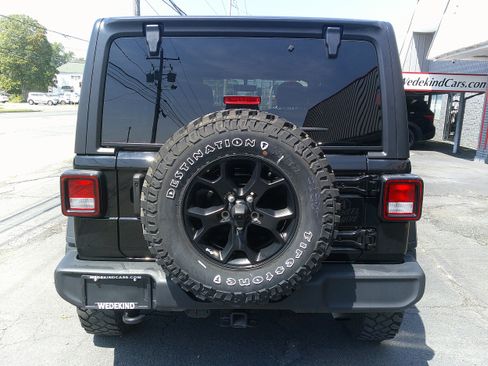 Used 2021 Jeep Wrangler Unlimited Sport image 4