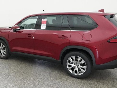 New 2026 Toyota Grand Highlander FWD image 4