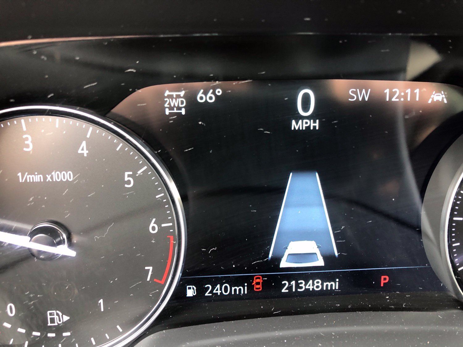 Used 2023 Buick Envision Essence AWD/4WD image 1