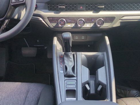 Used 2025 Honda Accord LX image 18