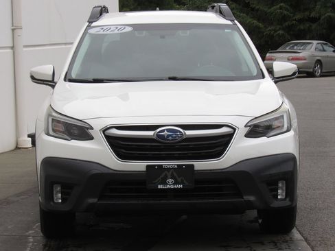 Used 2020 Subaru Outback Premium AWD/4WD image 3