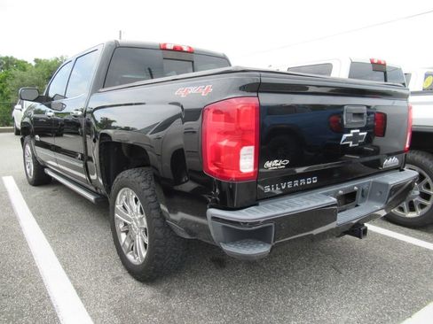 Used 2017 Chevrolet Silverado 1500 High Country AWD/4WD image 3