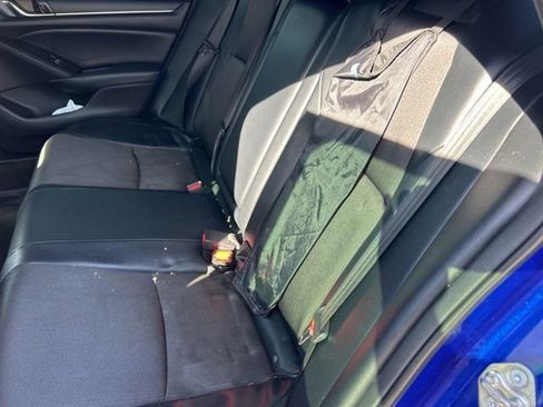 Used 2018 Honda Accord Sport image 8