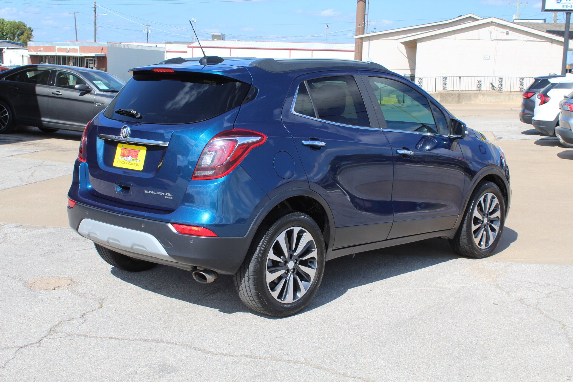 Used 2019 Buick Encore Essence w/ Safety Package II AWD/4WD image 5