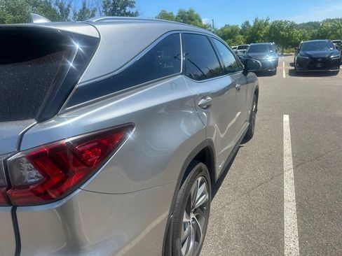 Used 2019 Lexus RX 450hL Luxury w/ Accessory Package AWD/4WD image 14