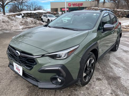 Certified 2025 Subaru Crosstrek 2.5i Limited w/ Crosstrek Mirror Package image 3