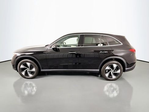 Used 2024 Mercedes-Benz GLC 300 4MATIC image 4