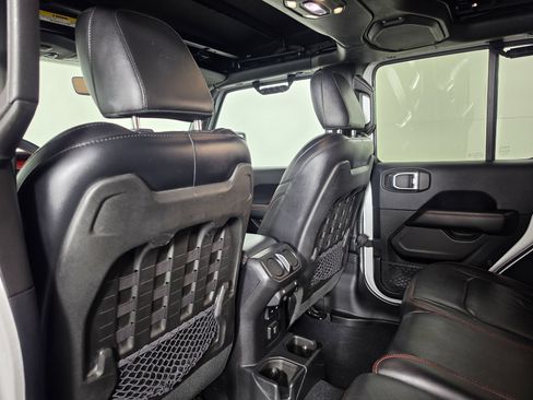 Used 2019 Jeep Wrangler Unlimited Rubicon AWD/4WD image 36