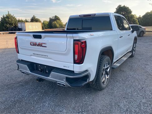 Used 2024 GMC Sierra 1500 SLT w/ SLT Premium Plus Package AWD/4WD image 8
