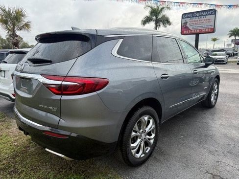 Used 2018 Buick Enclave Avenir w/ Avenir Technology Package image 3