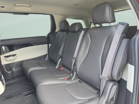 Used 2022 Kia Carnival SX FWD image 21