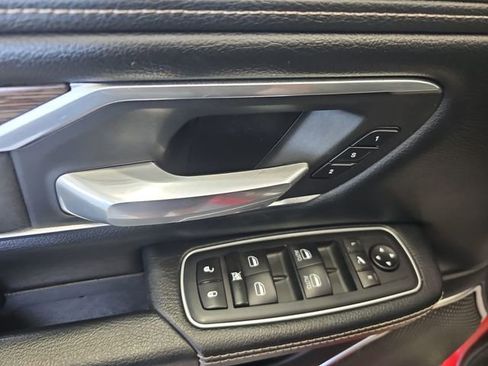 Used 2020 RAM 1500 Laramie AWD/4WD image 11