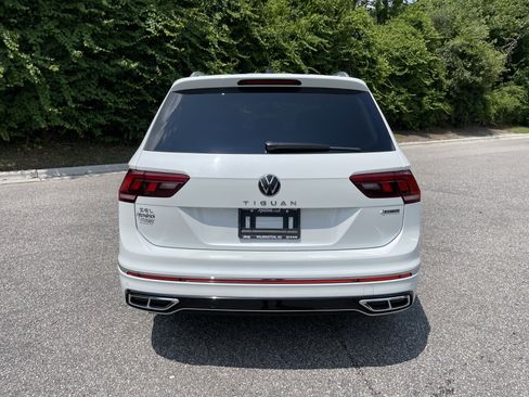 Used 2024 Volkswagen Tiguan SEL R-Line AWD/4WD image 8