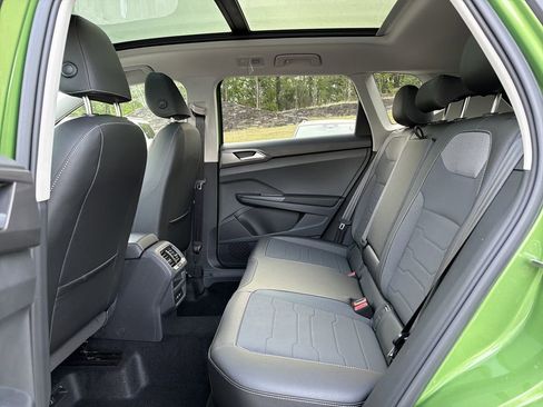 New 2026 Volkswagen Taos SE FWD image 13