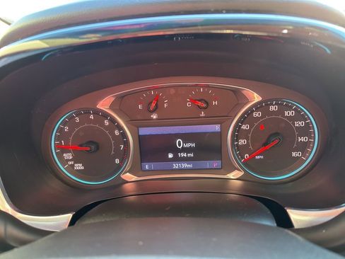 Used 2020 Chevrolet Traverse LT image 13