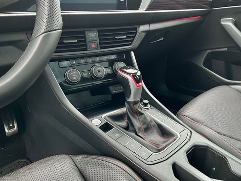 Used 2022 Volkswagen Jetta GLI Autobahn FWD image 17