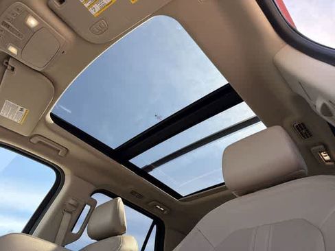 Used 2022 Ford Expedition Limited image 17