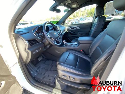 Used 2023 Chevrolet Traverse LT FWD image 33