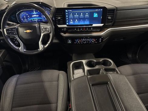 Used 2022 Chevrolet Silverado 1500 LT AWD/4WD image 21
