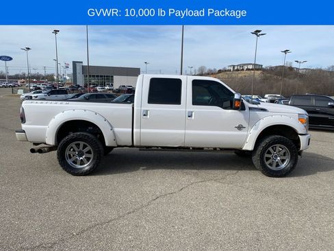 Used 2016 Ford F250 Platinum w/ FX4 Off-Road Package image 7
