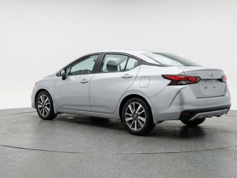 Used 2025 Nissan Versa SV FWD image 6