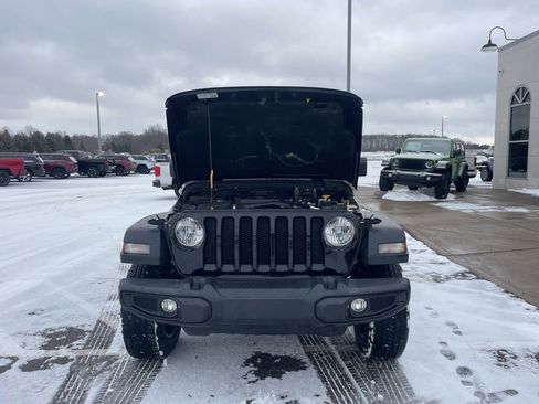 Used 2021 Jeep Wrangler Unlimited Sport image 33