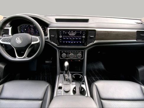 Used 2023 Volkswagen Atlas SE AWD/4WD image 16
