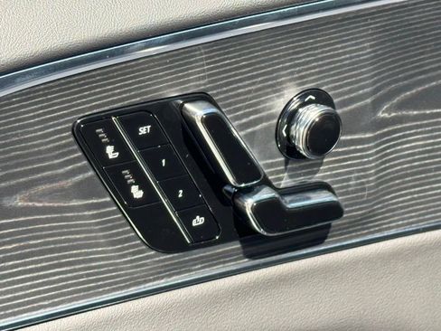 New 2025 Cadillac Lyriq Luxury image 21