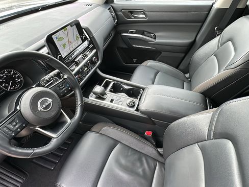 Certified 2023 Nissan Pathfinder SL image 20
