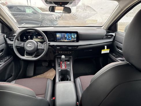 New 2026 Nissan Kicks SR image 16