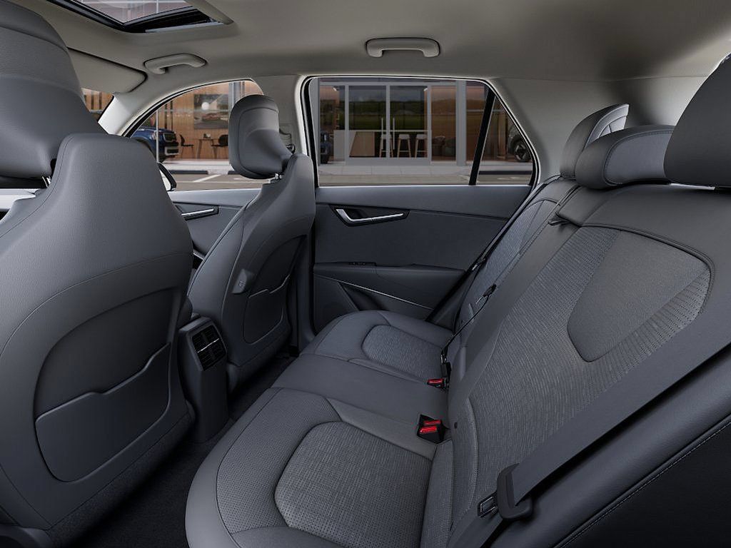New 2025 Kia Niro Wave w/ Wave Preserve Package FWD image 18