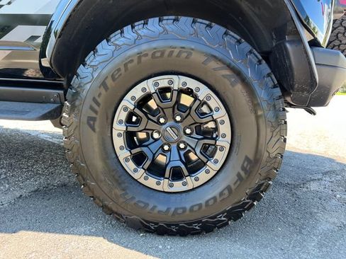 Used 2025 Ford Bronco Raptor AWD/4WD image 16