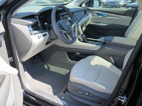 New 2025 Cadillac XT5 Premium Luxury w/ Technology Package image 9