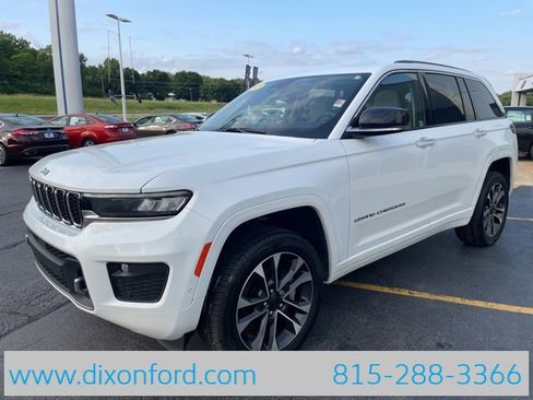 Used 2023 Jeep Grand Cherokee Overland image 3