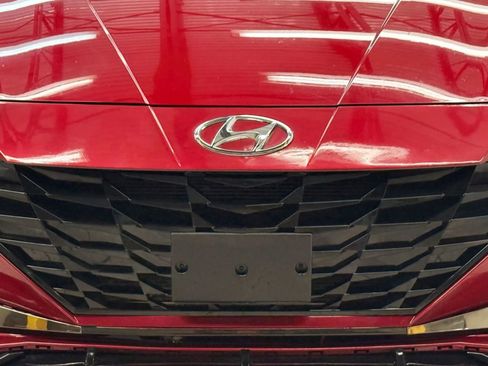 Used 2023 Hyundai Elantra SEL image 5