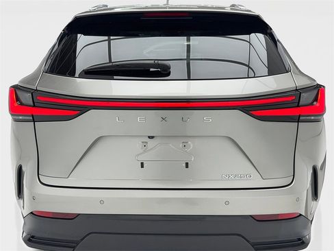 Used 2024 Lexus NX 250 250 Premium NAV,CAM,SUNROOF,CL image 11